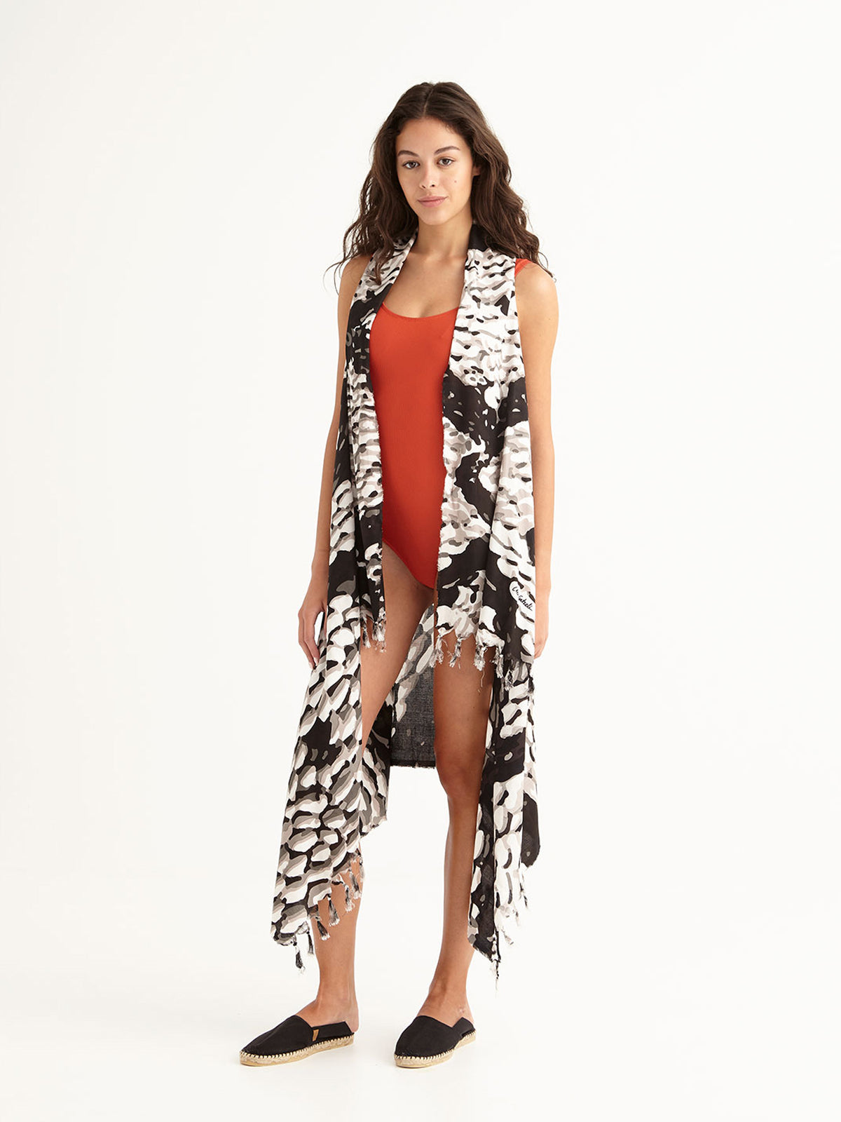 PEBBLES pareo vest