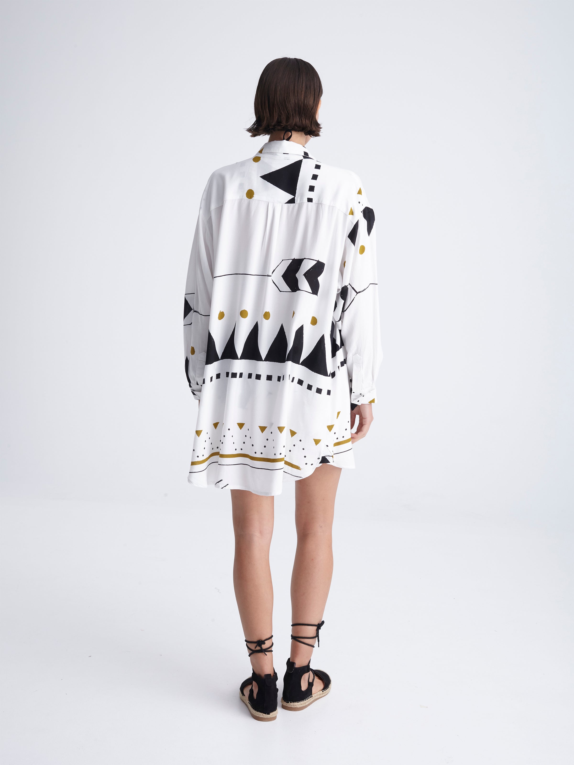 HIGH TIDE loose shirt