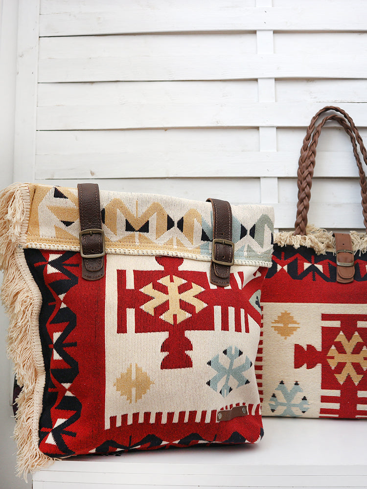 CARAVAN - AZTEC CROSS backpack - red