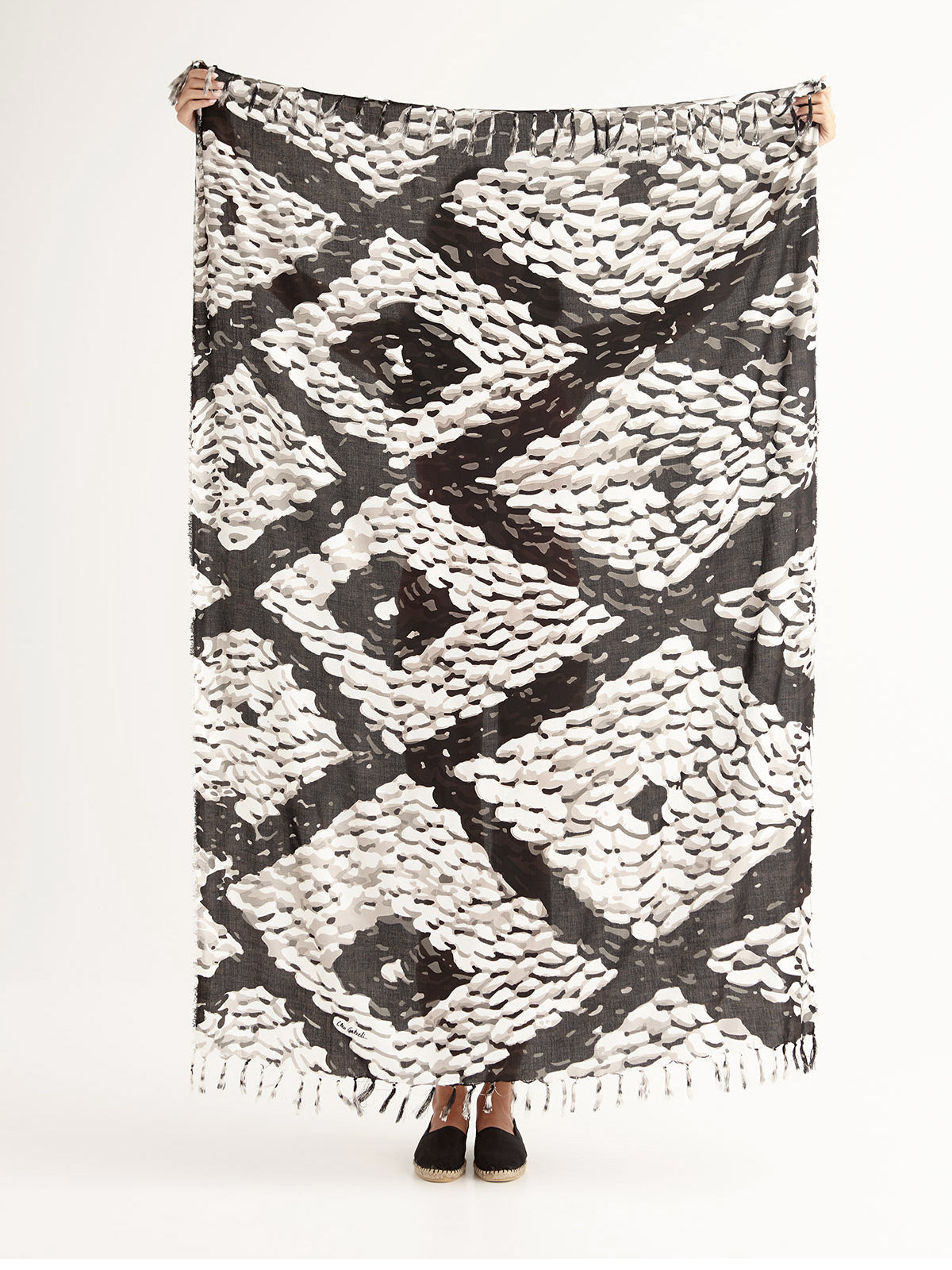 PEBBLES pareo sarong