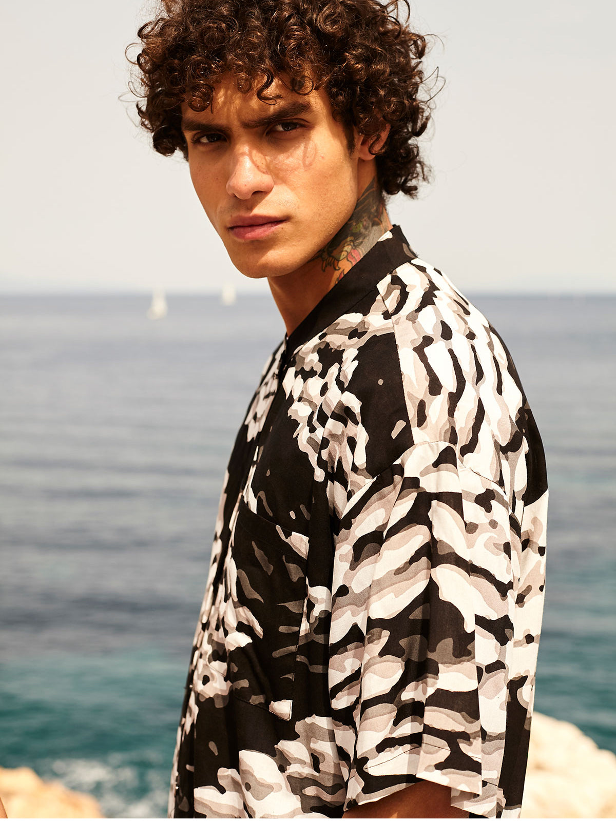 PEBBLES mao shirt