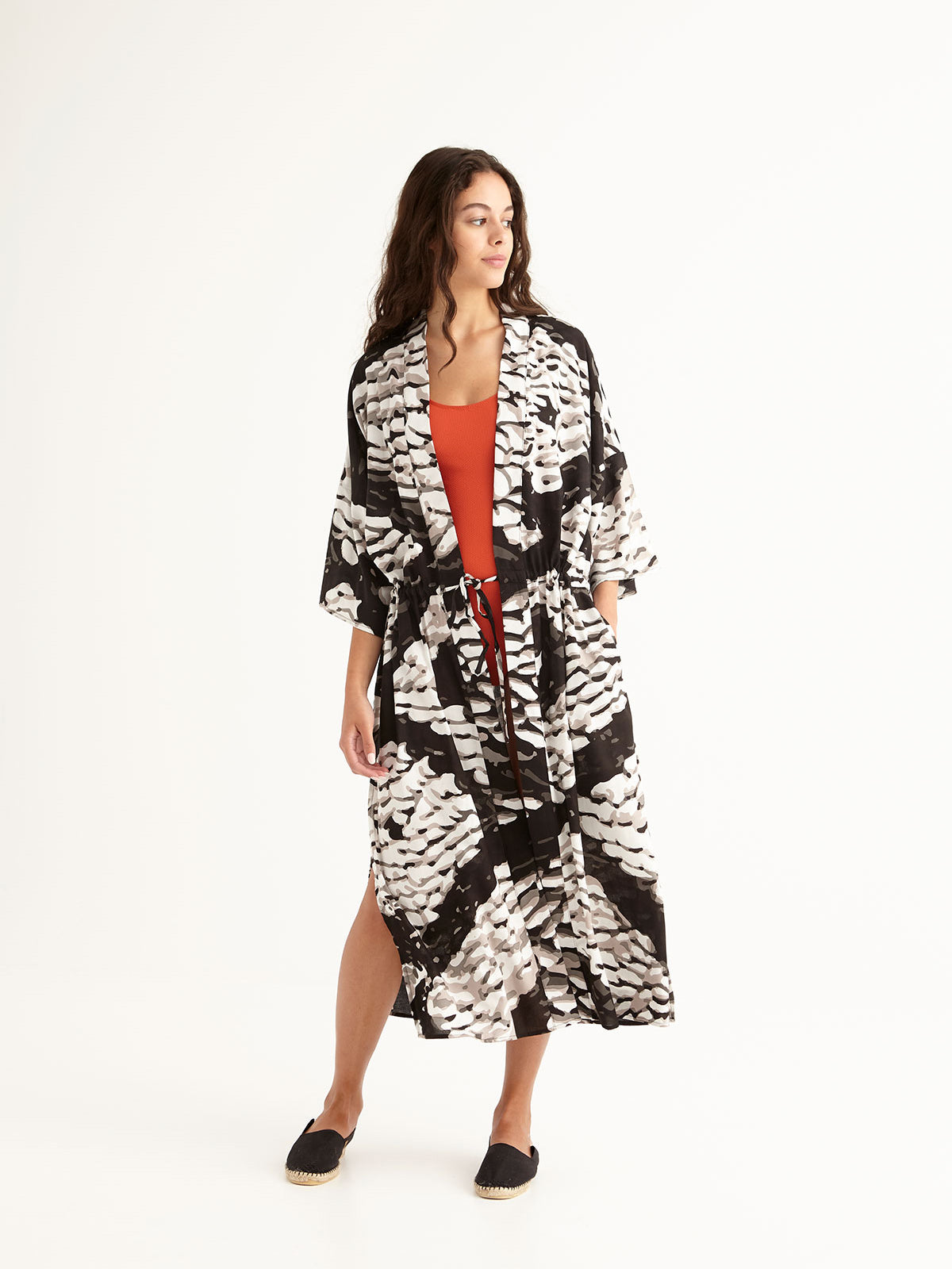 PEBBLES beach robe with side pockets