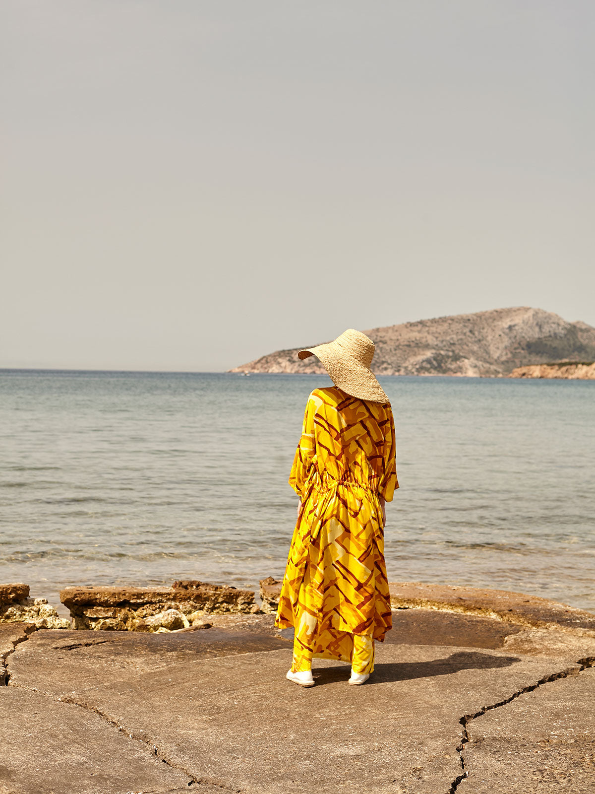 STRAW beach robe with side pockets