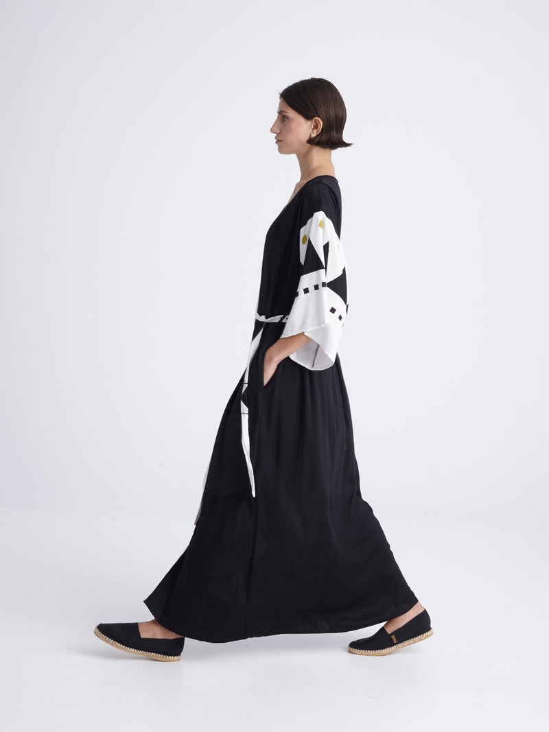 BLACK COMPOSE maxi kimono with double shoulders