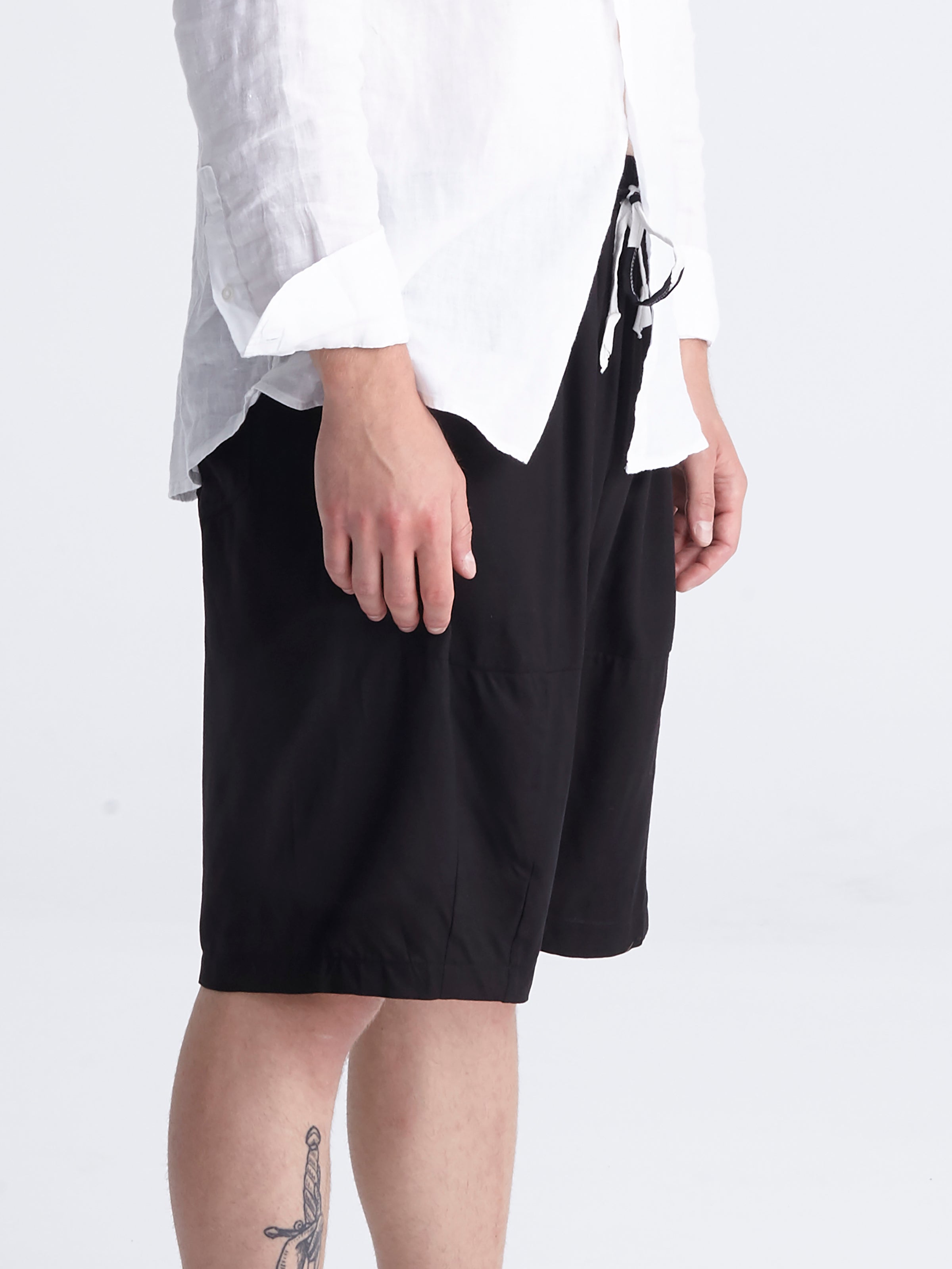 BLACK COMPOSE men's bermuda shorts