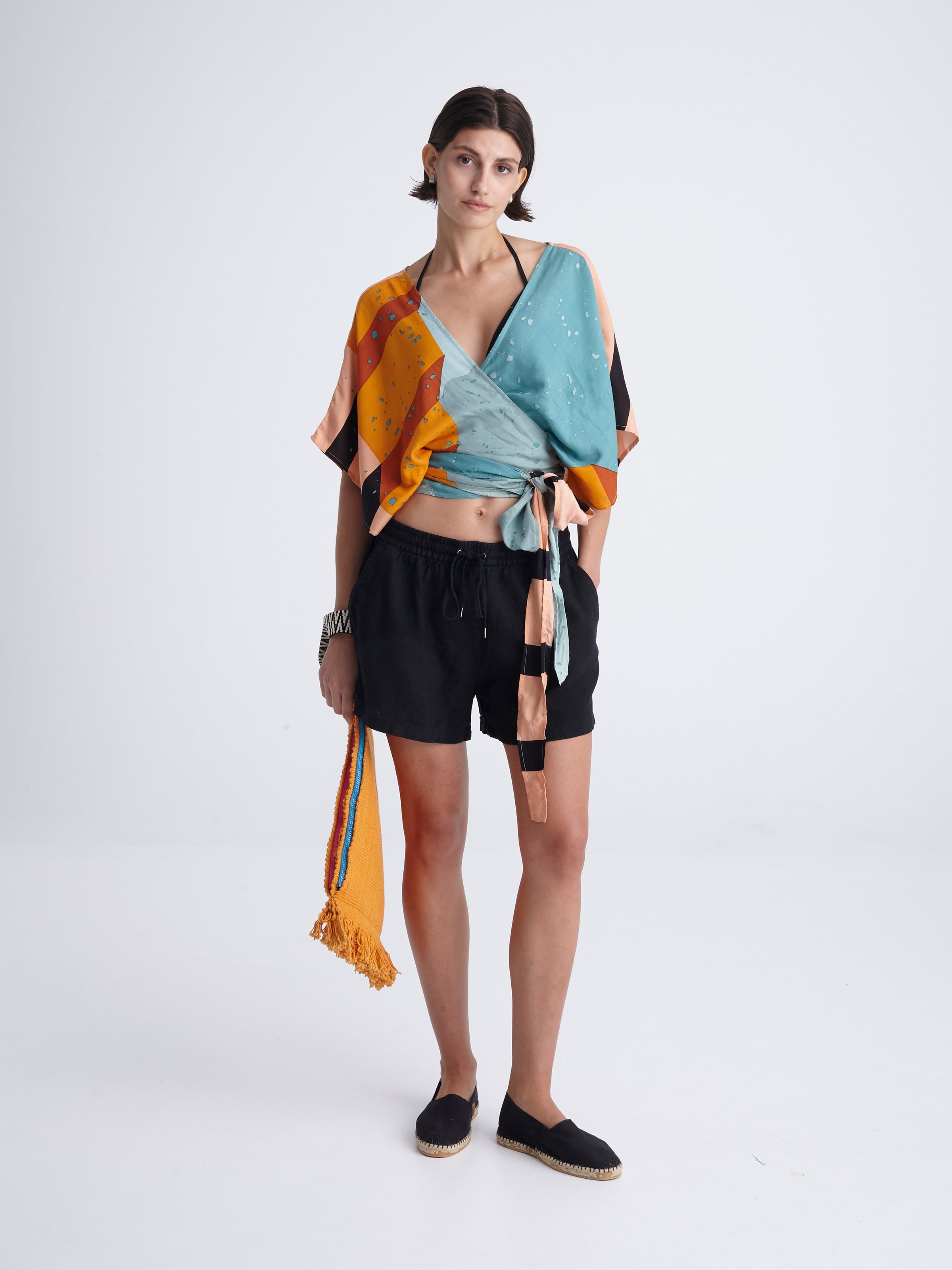 ON BOARD wrap kimono top