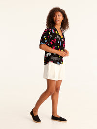 MORE AMOR cropped shirt