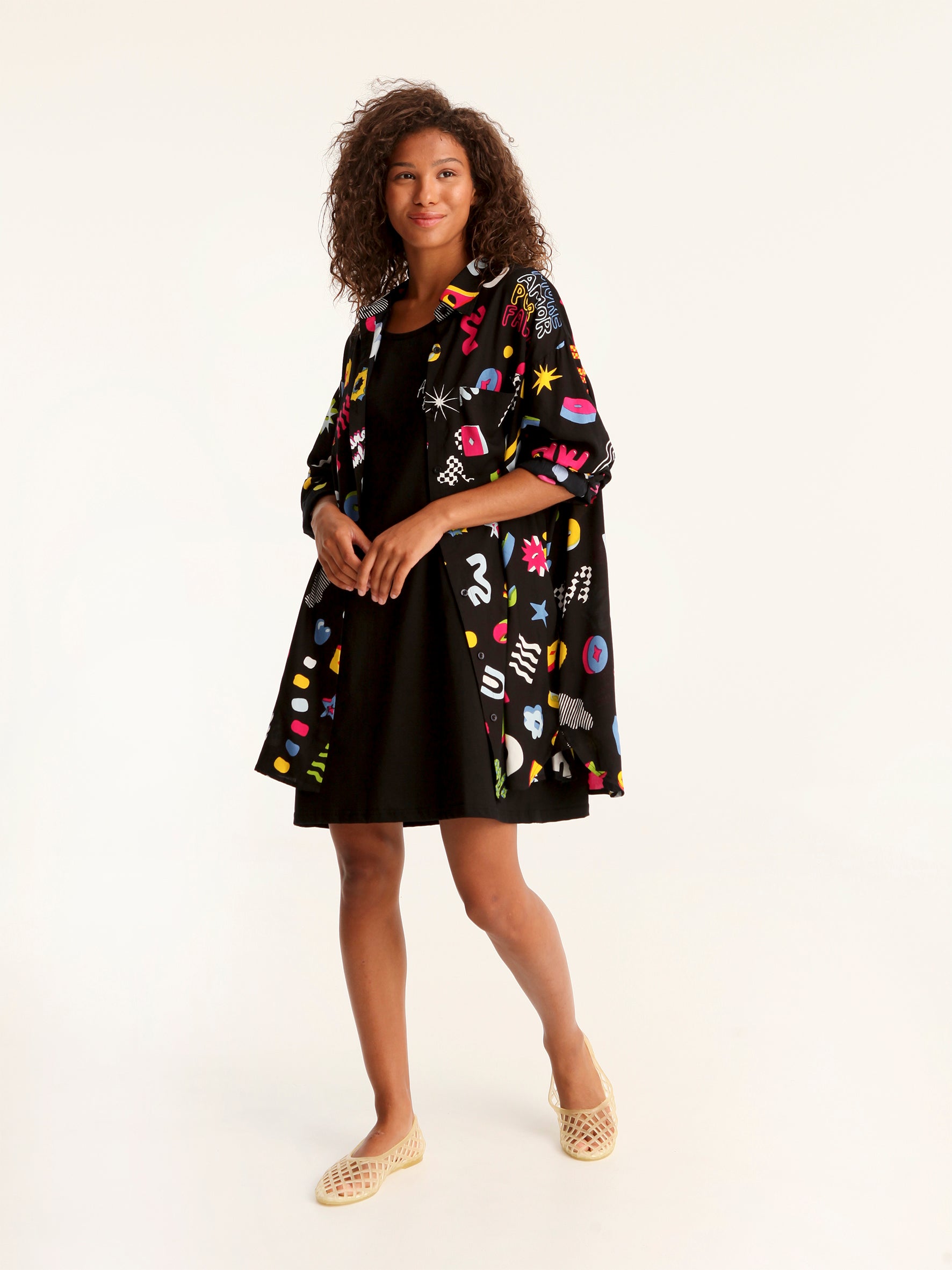 MORE AMOR loose shirt