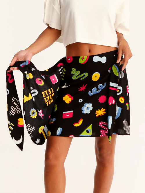 MORE AMOR mini wrap skirt