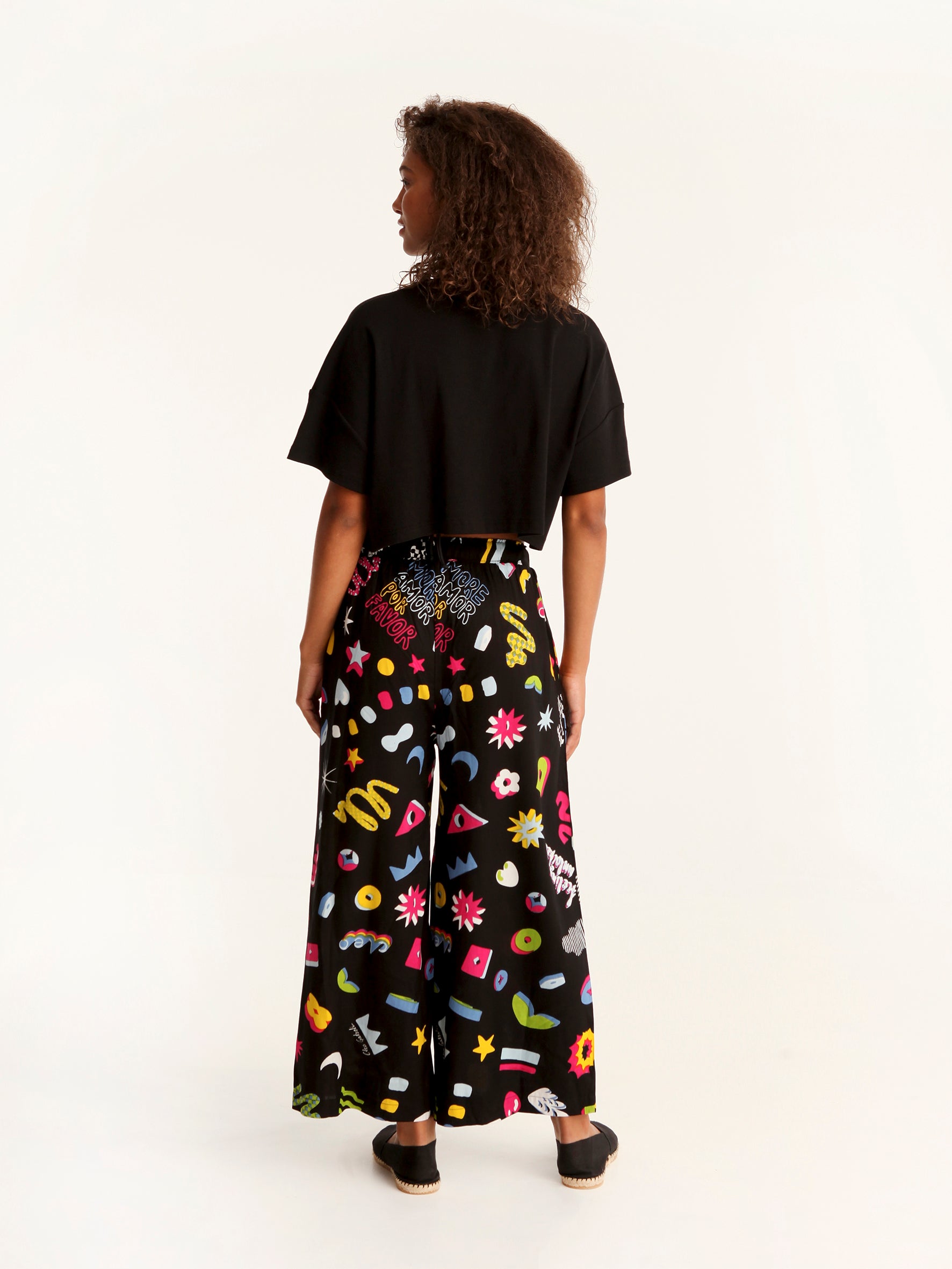 MORE AMOR loose leg pants
