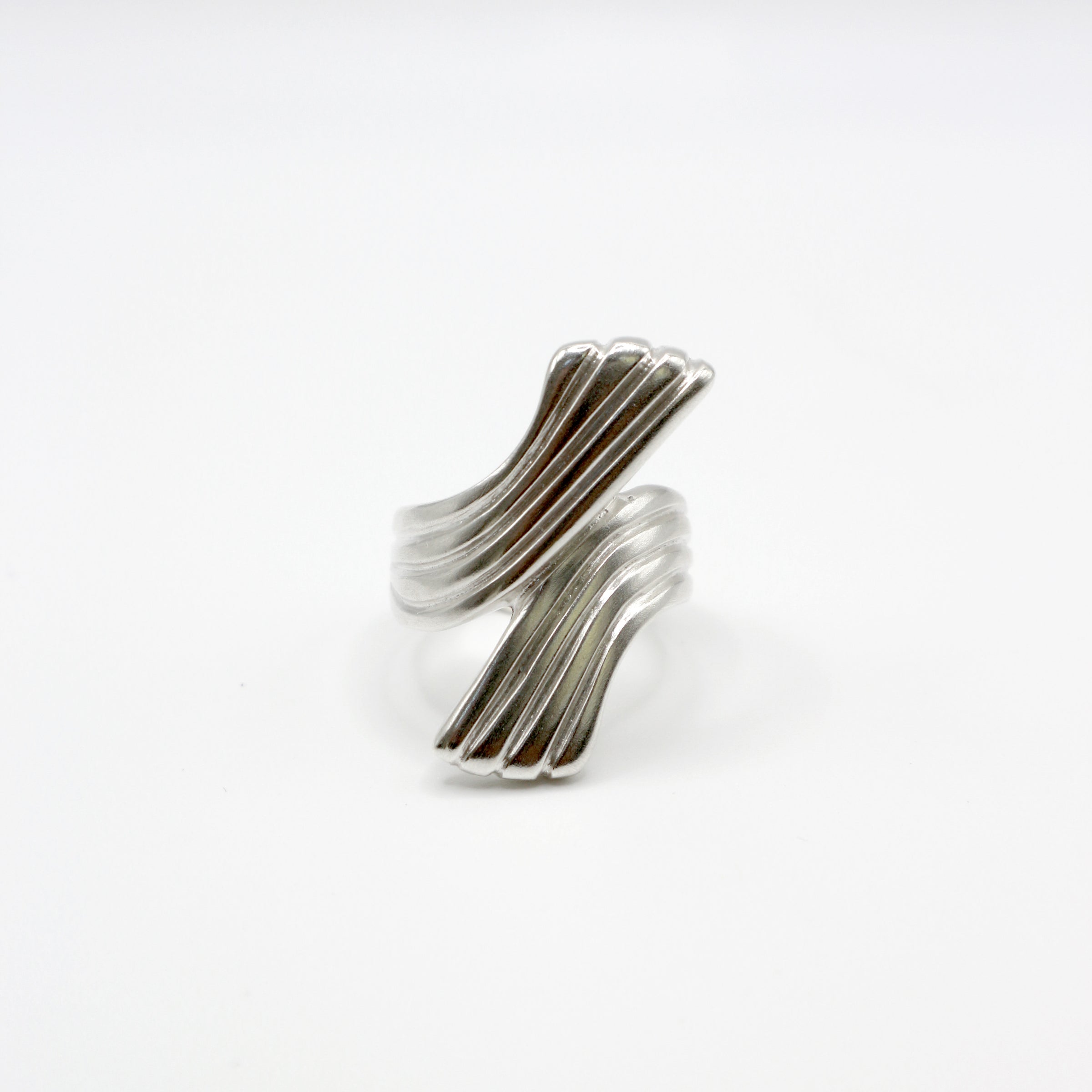 RIB TWIST ring - sterling silver