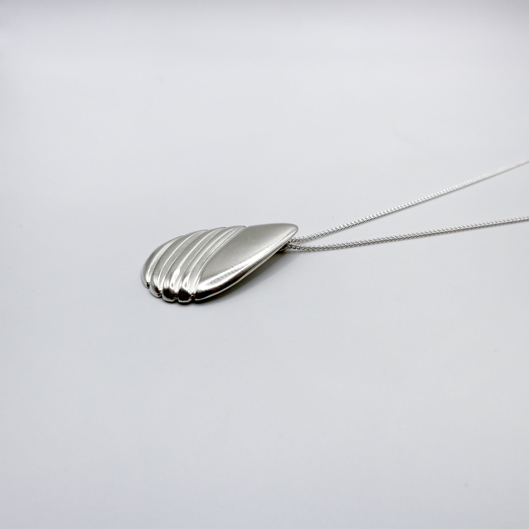 RIB DROP necklace - sterling silver