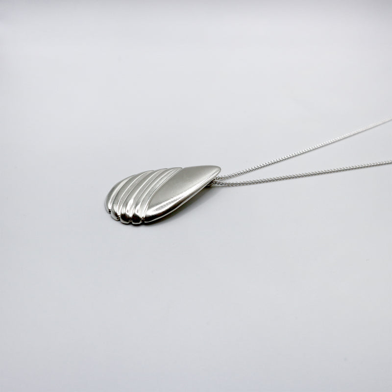 RIB DROP necklace - sterling silver