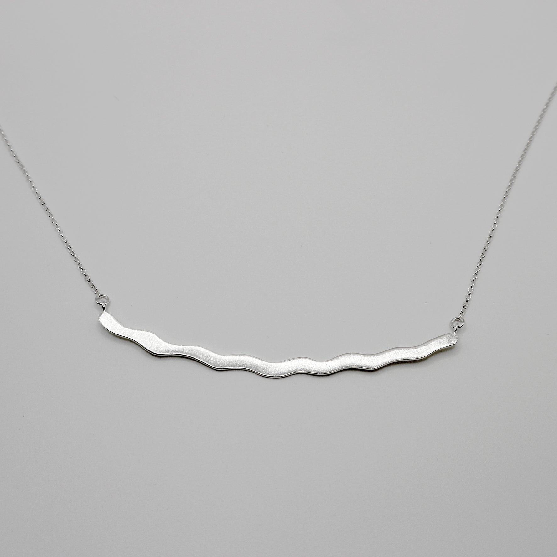 FLAT WAVE necklace - sterling silver