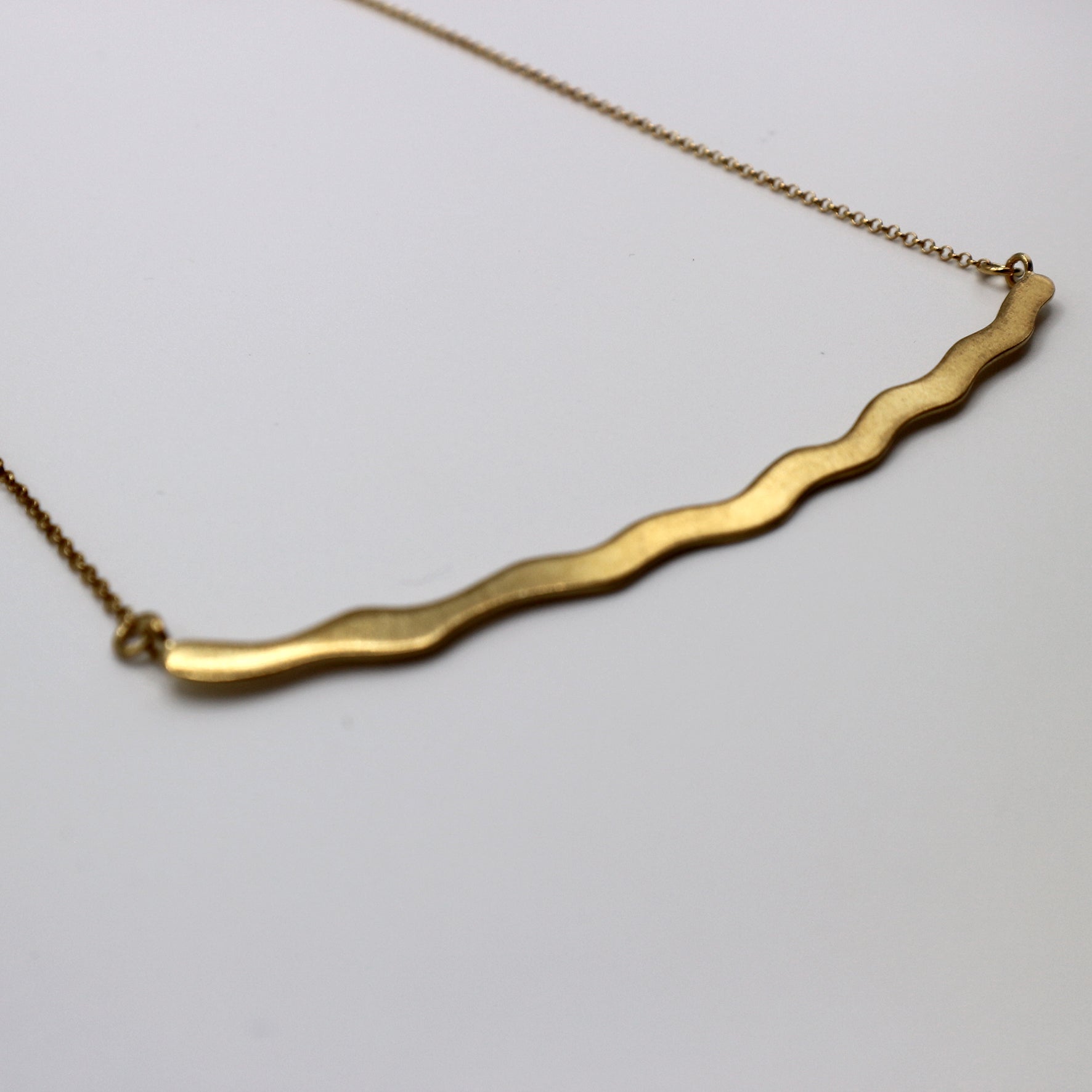 FLAT WAVE necklace - gold plated sterling silver