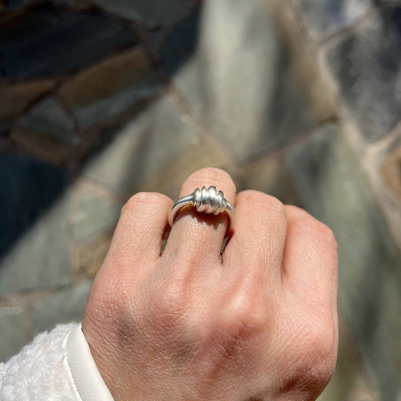 RIB KNOT ring - sterling silver