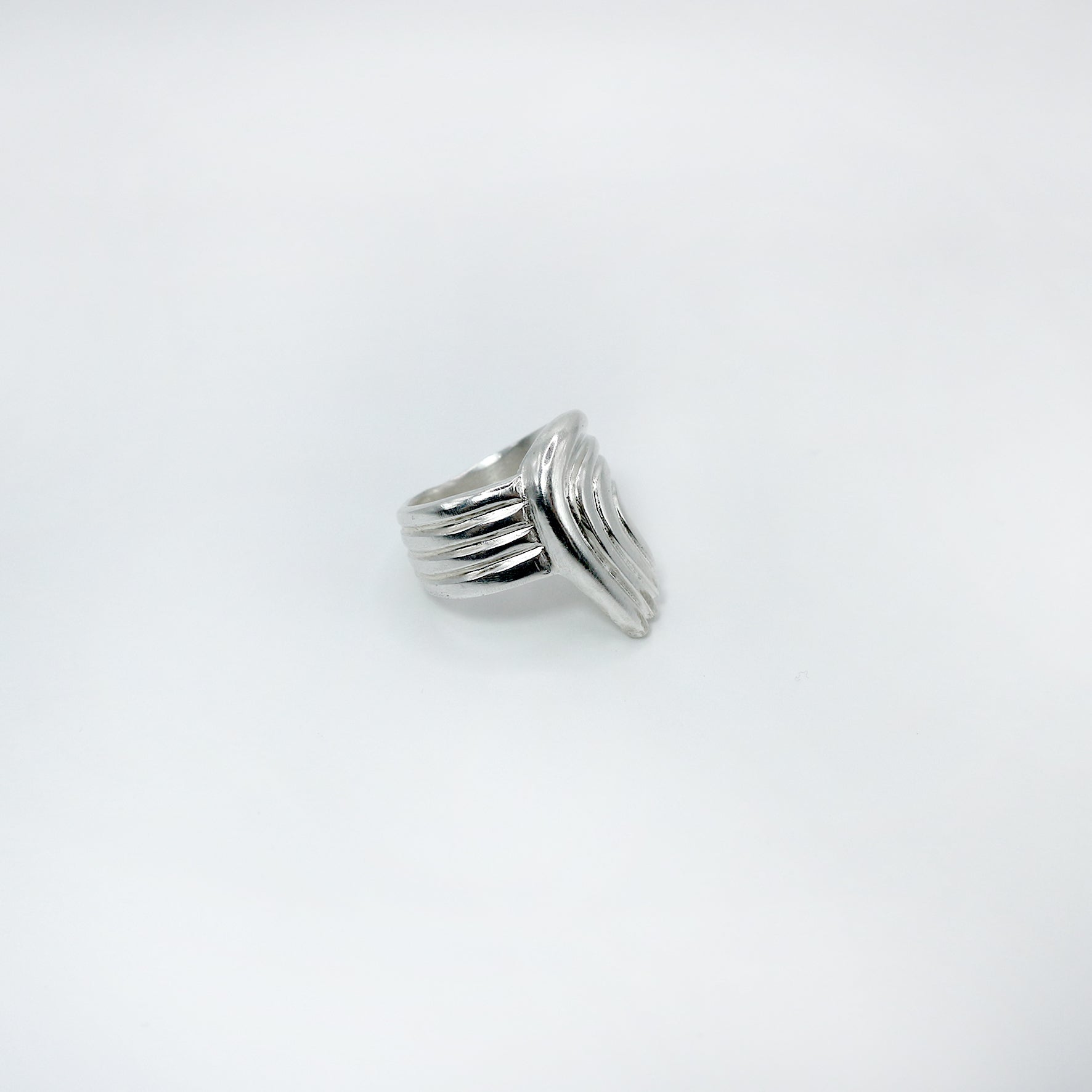 RIB CURL ring - sterling silver