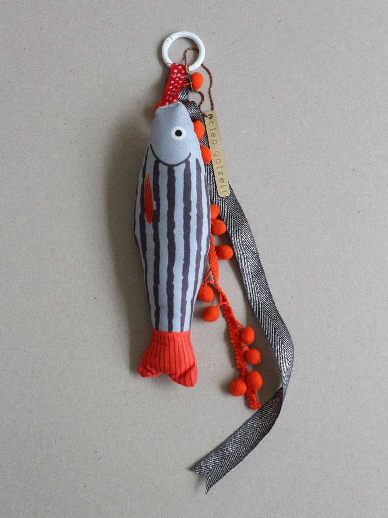 BARBUNI - fish charm - ciel