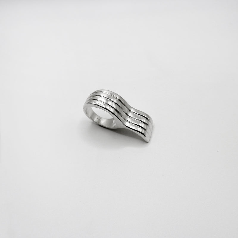 RIB WAVES ring - sterling silver