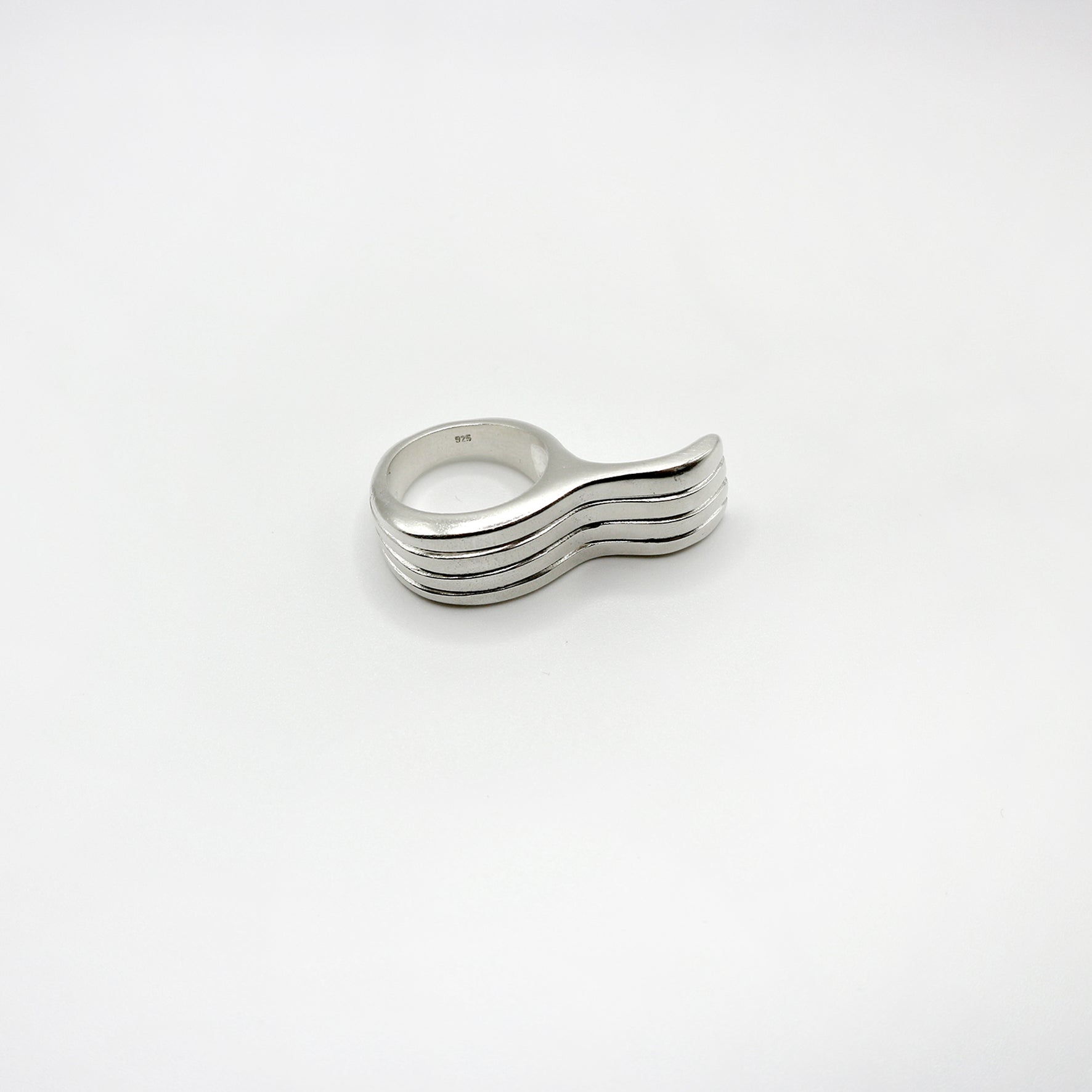 RIB WAVES ring - sterling silver