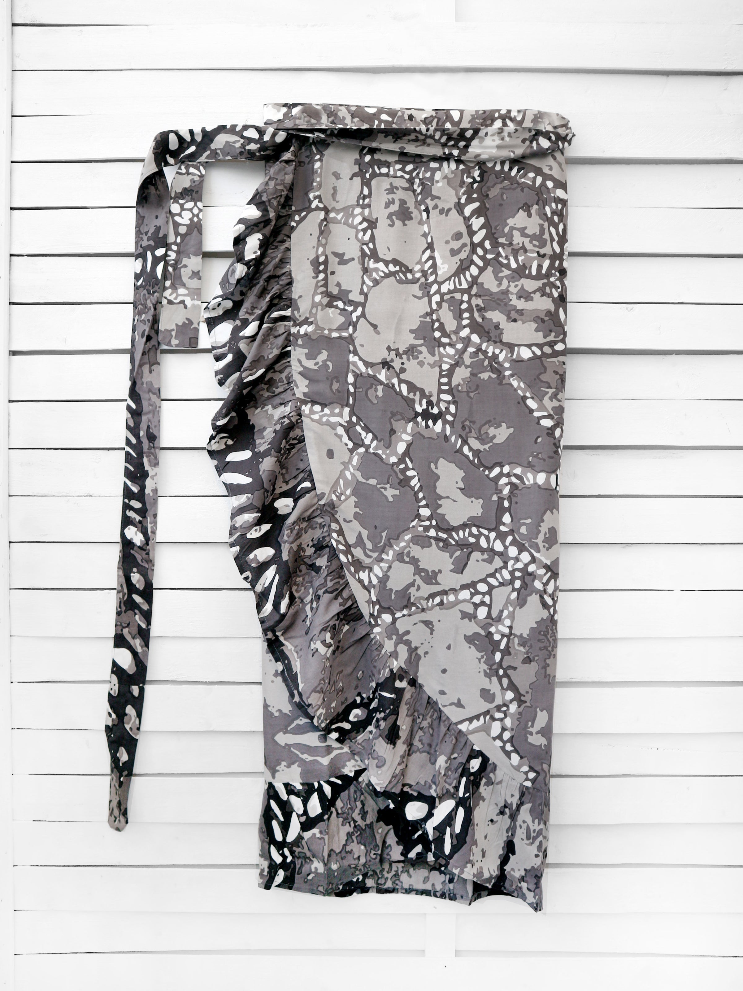 TELENDOS wrap skirt with frill hem