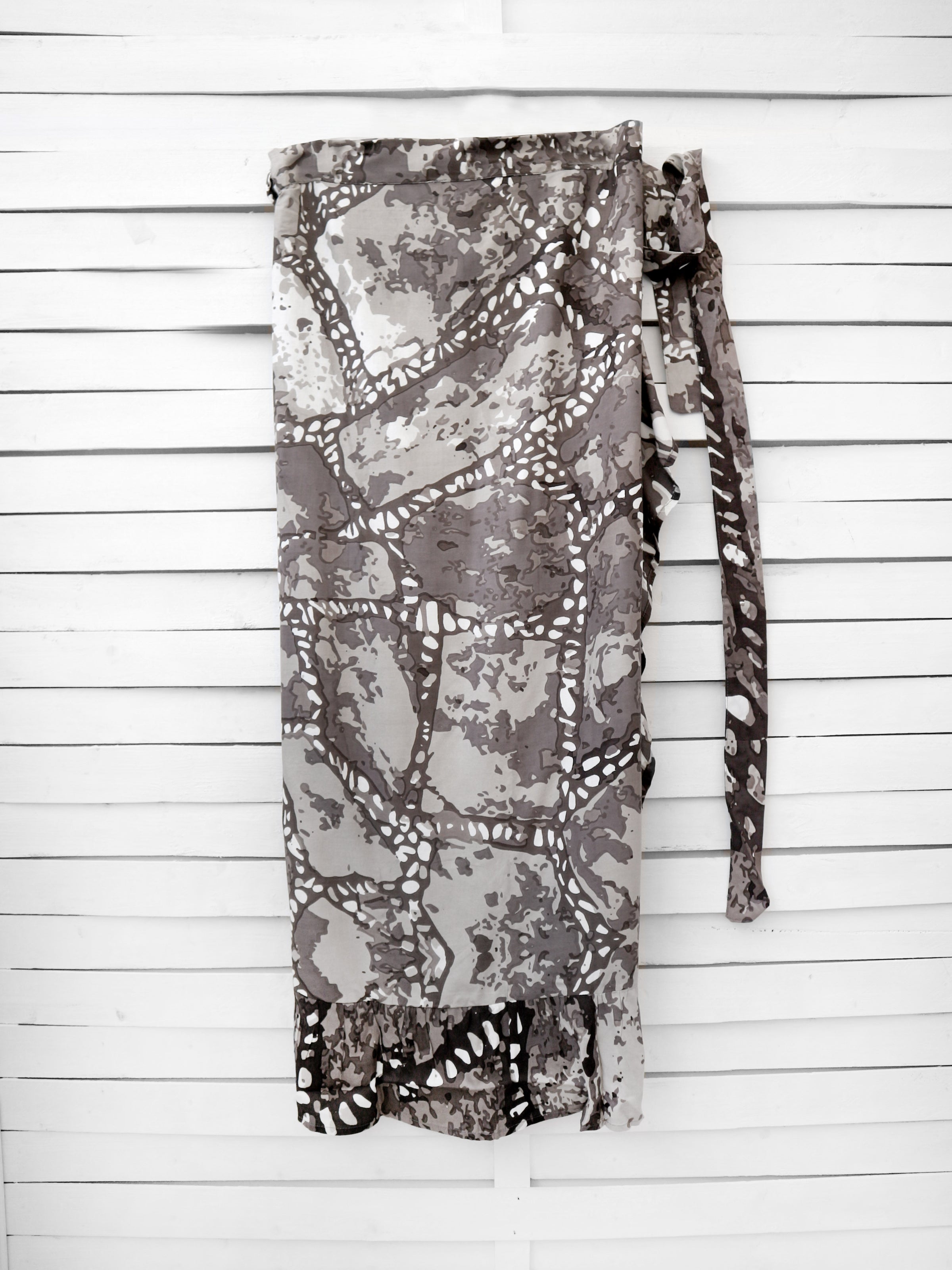TELENDOS wrap skirt with frill hem