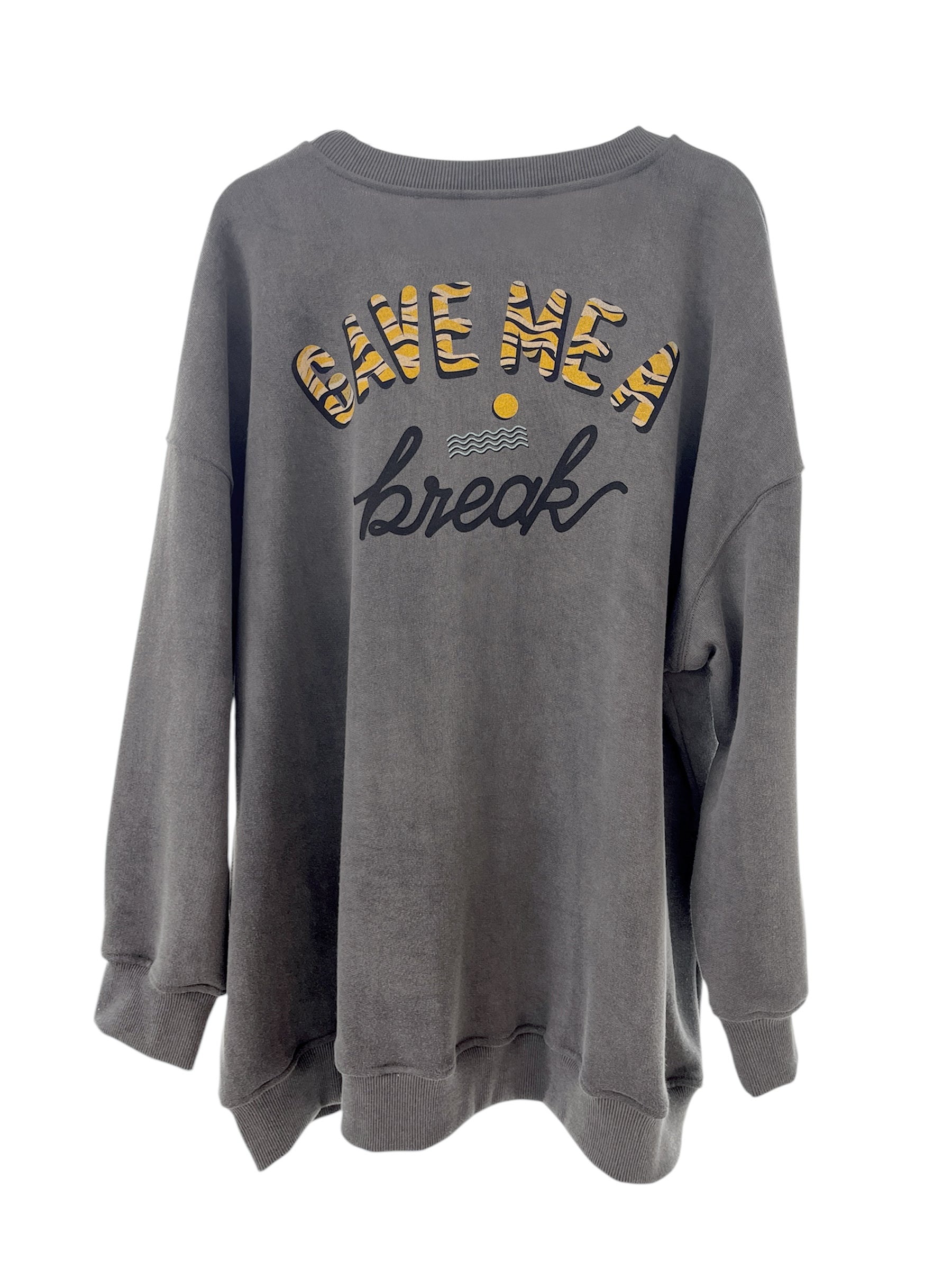 GAVE ME A BREAK loose long sweatshirt