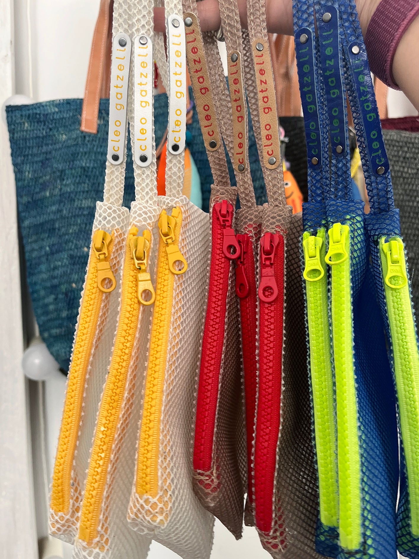 SHELL pouch - file sand