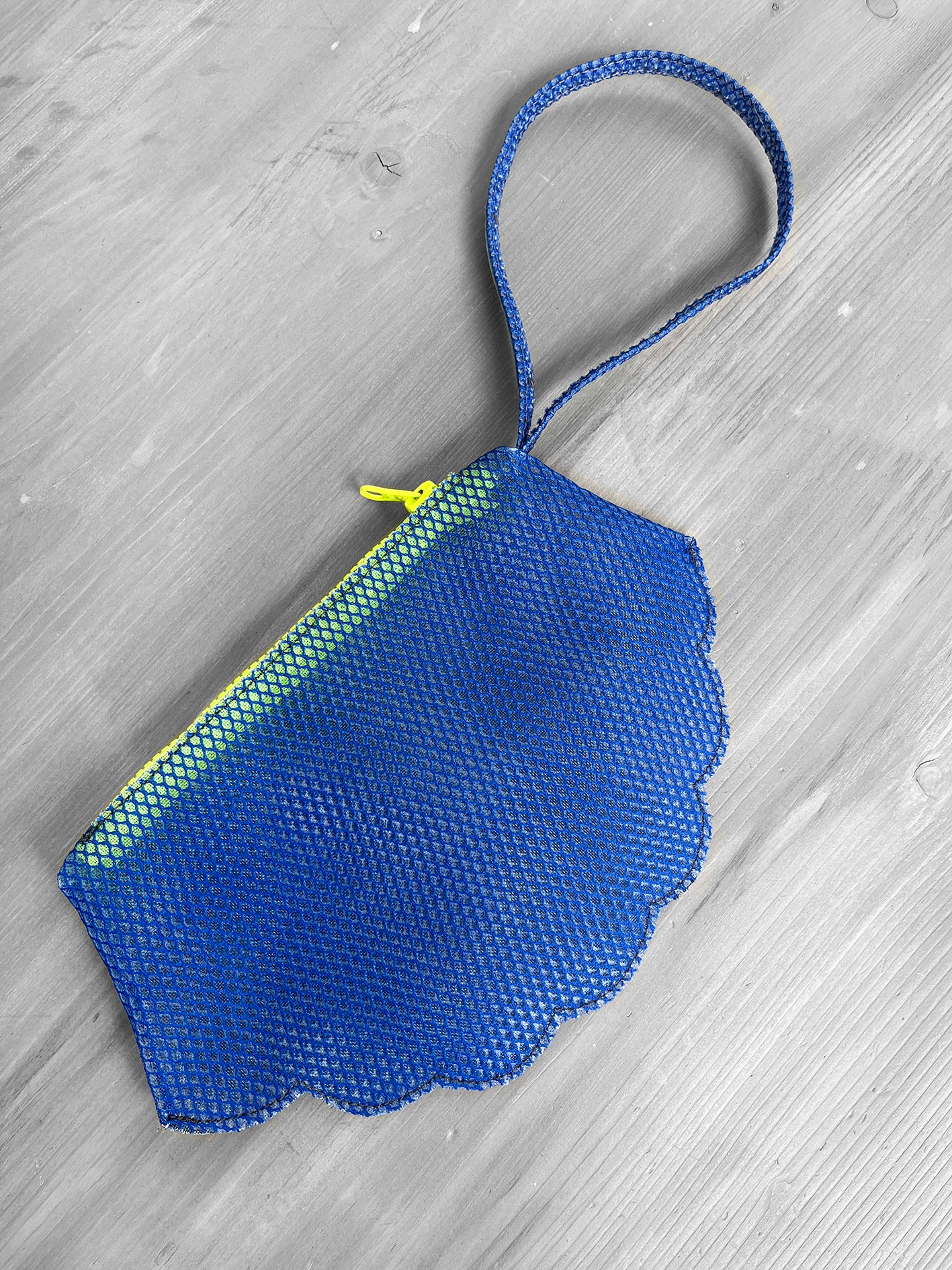 SHELL pouch - file royal