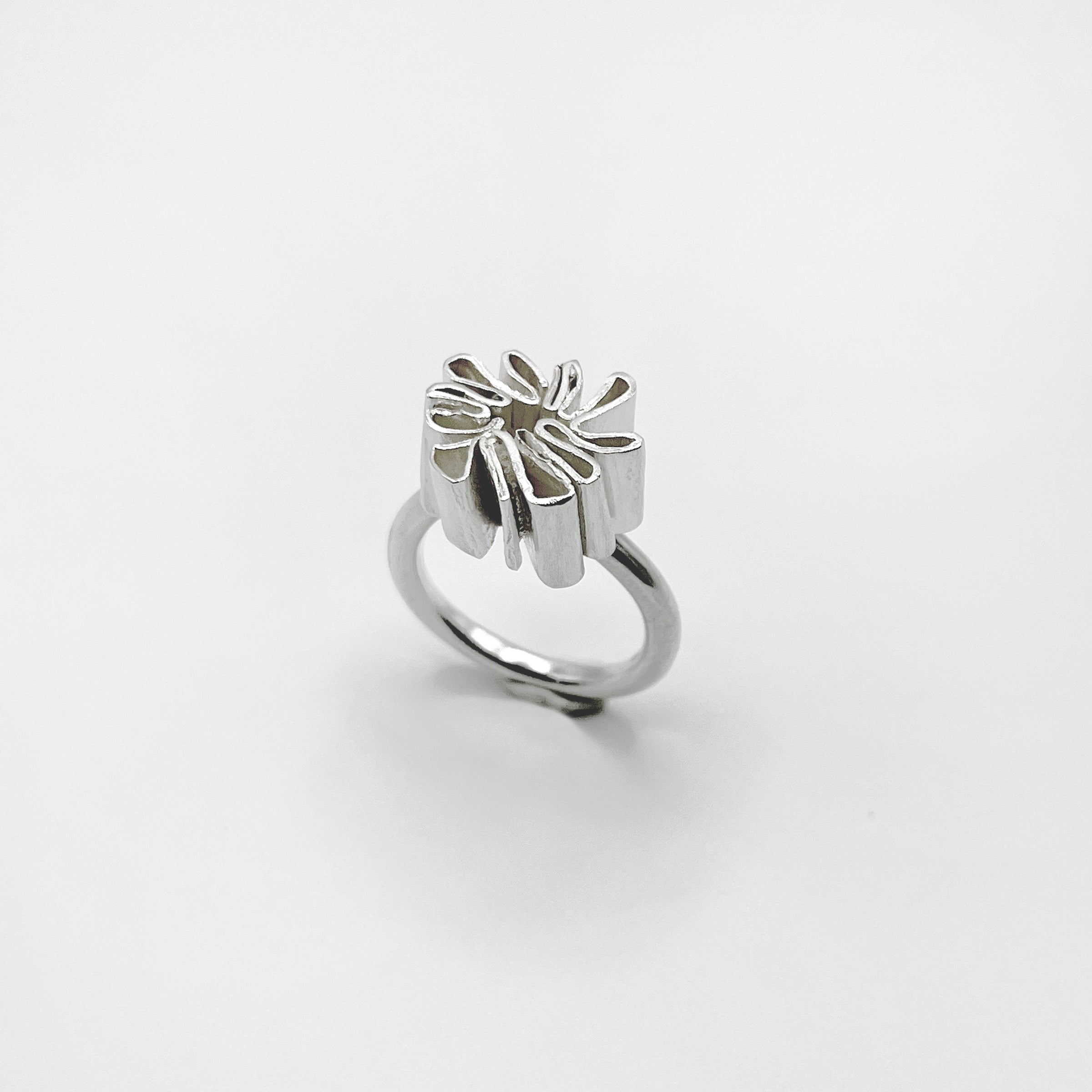 DAISY ring - sterling silver - * unique and one of a kind *