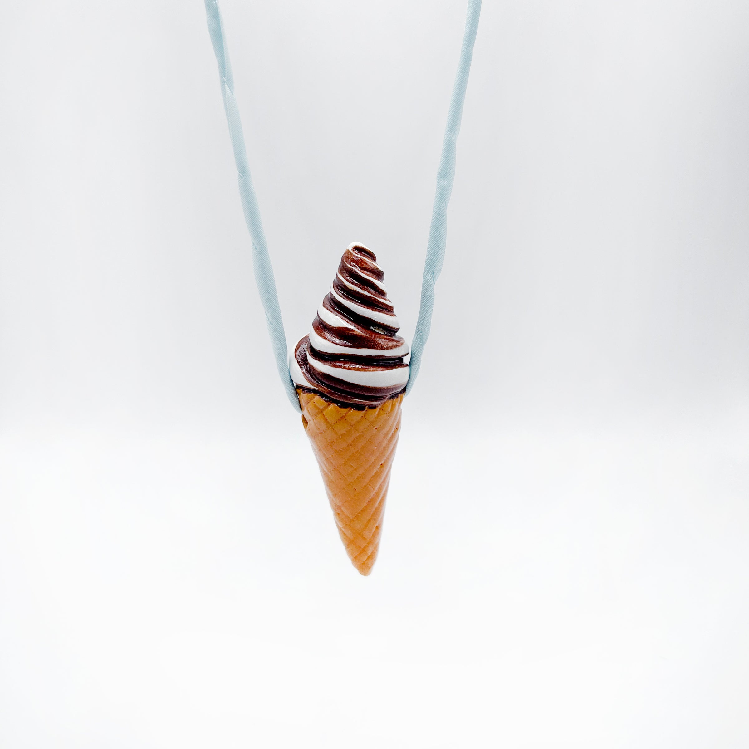 CERAMIC MAGNUM CONE pendant