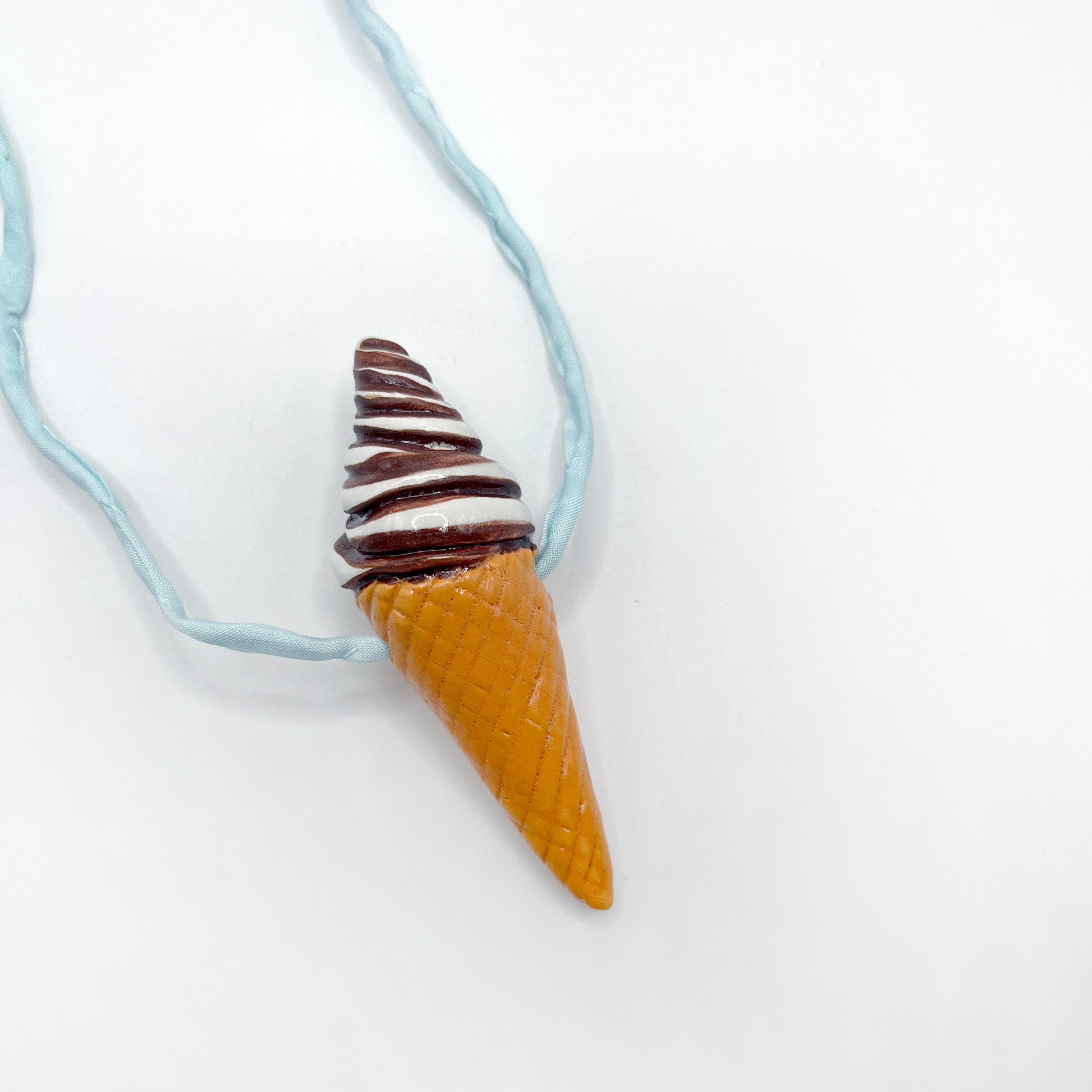 CERAMIC MAGNUM CONE pendant