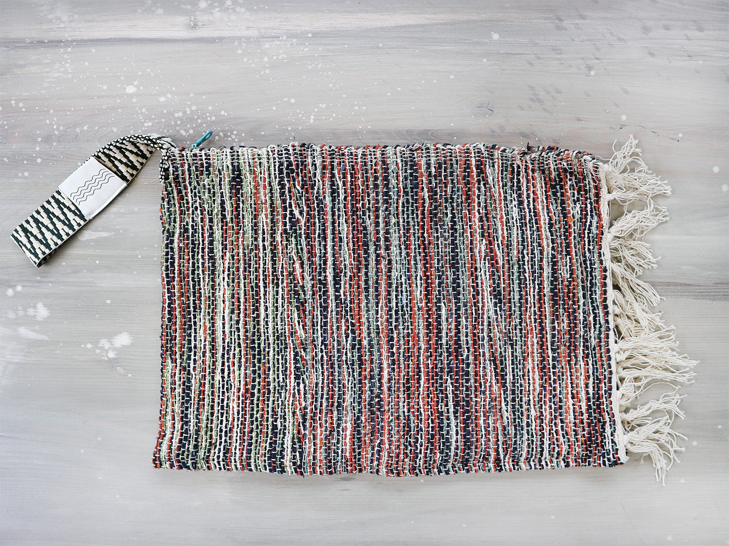 SPLASH - MULTI LOOM clutch bag
