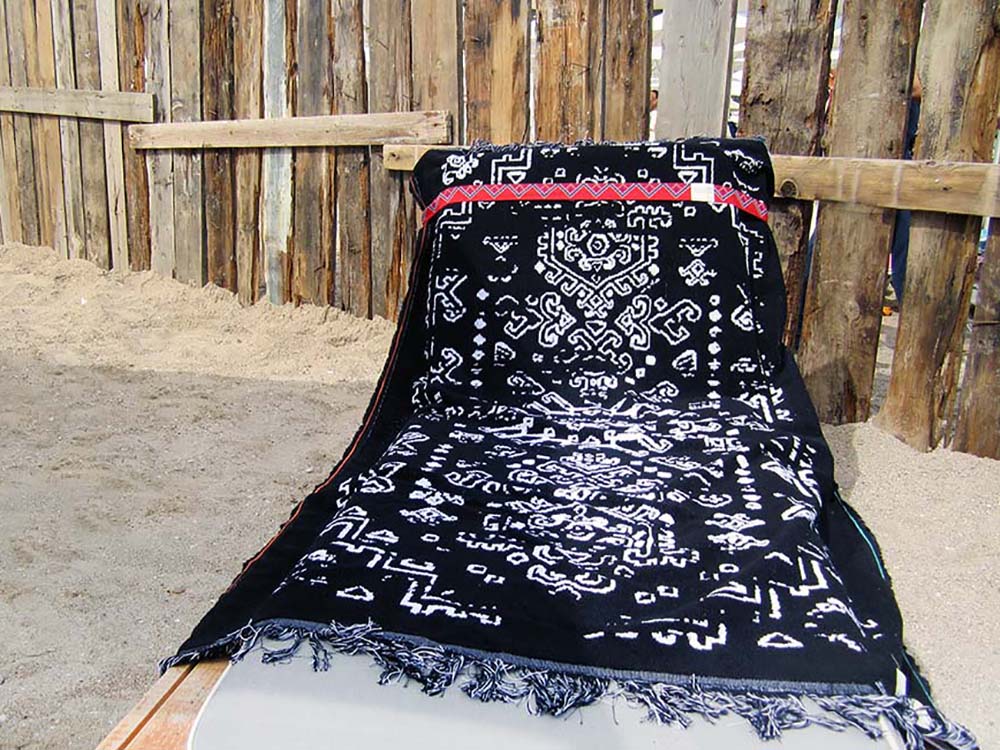 BOHOHOLIC - PYRAMIDS - beach bed elastic band