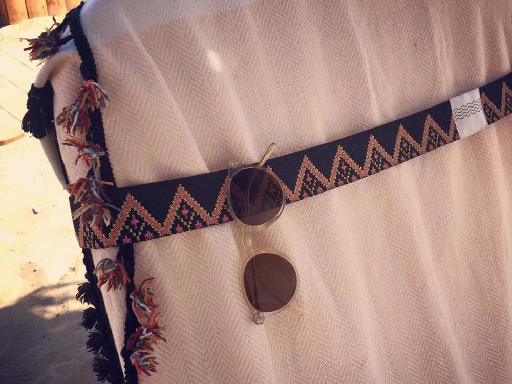 BOHOHOLIC - PYRAMIDS - beach bed elastic band