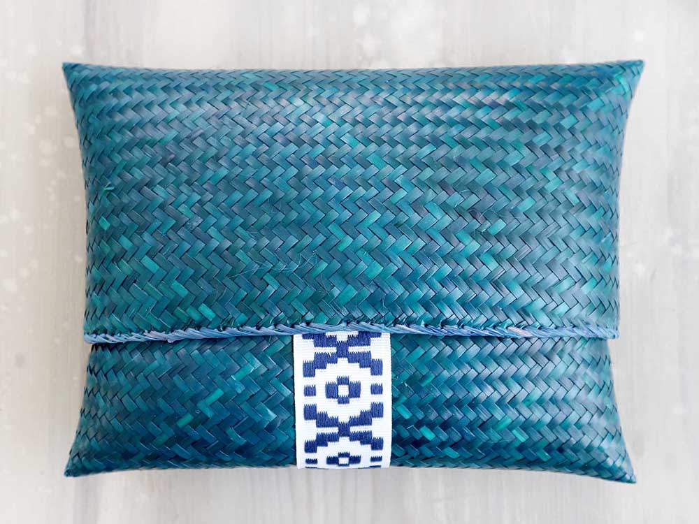 COCO - SOLID straw pouch