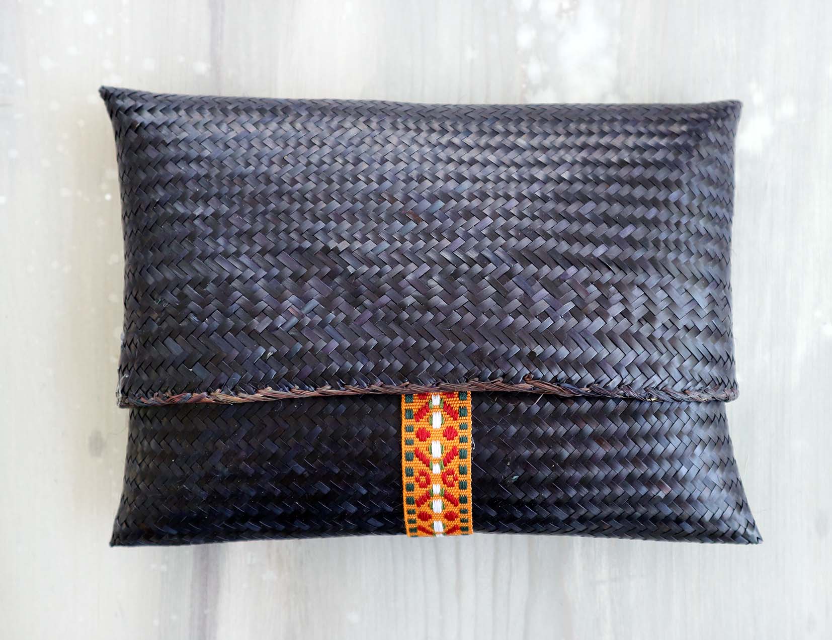 COCO - SOLID straw pouch