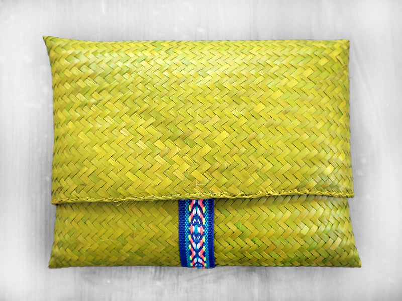 COCO - SOLID straw pouch