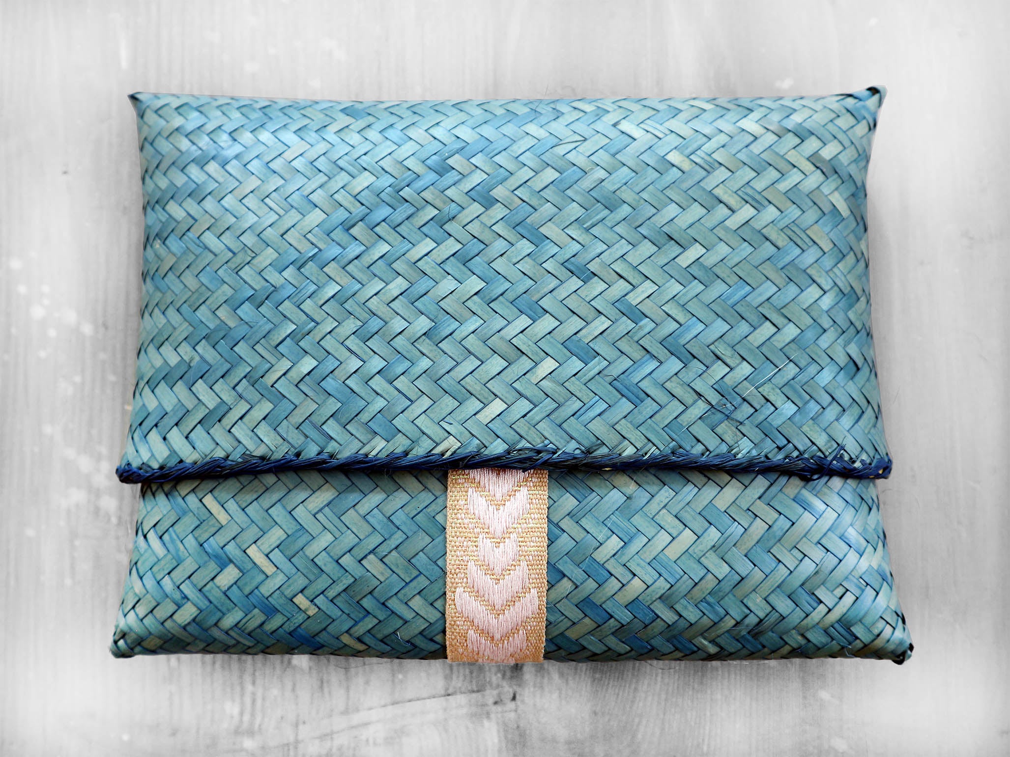 COCO - SOLID straw pouch