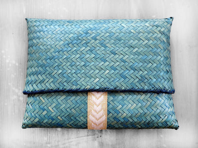 COCO - SOLID straw pouch