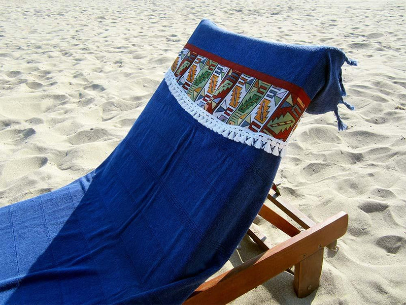 Peshtowel/towel in denim stonewashed color with a fabric belt