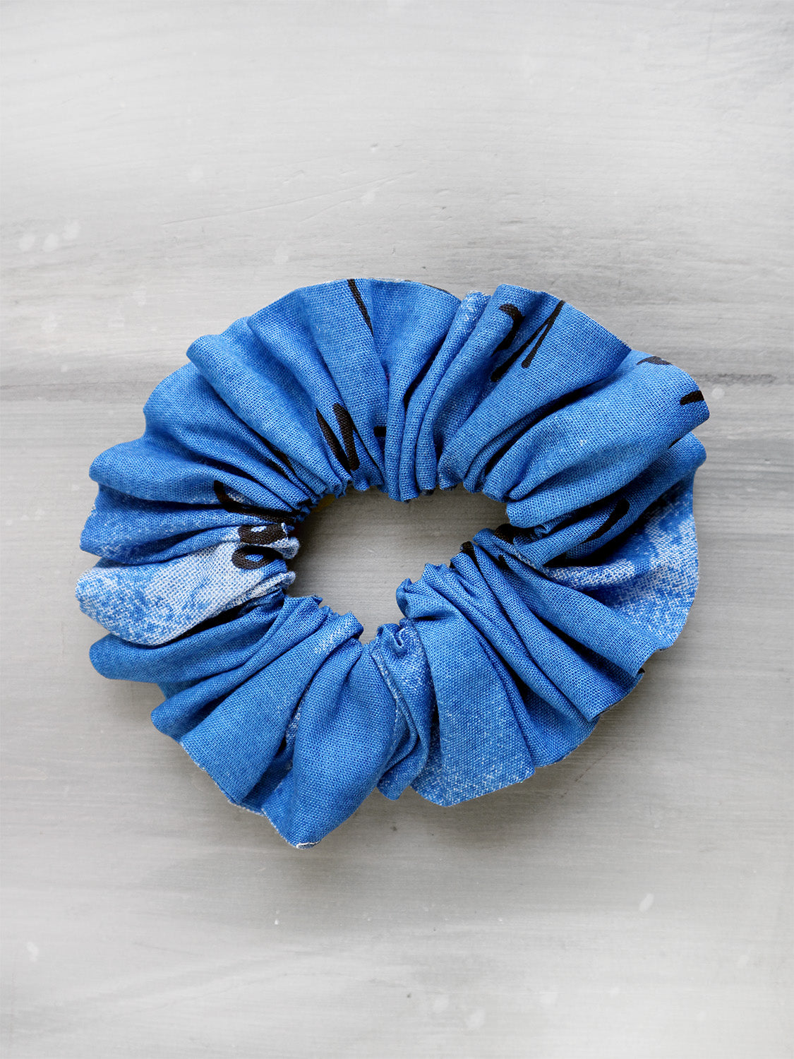 PARALIA scrunchie