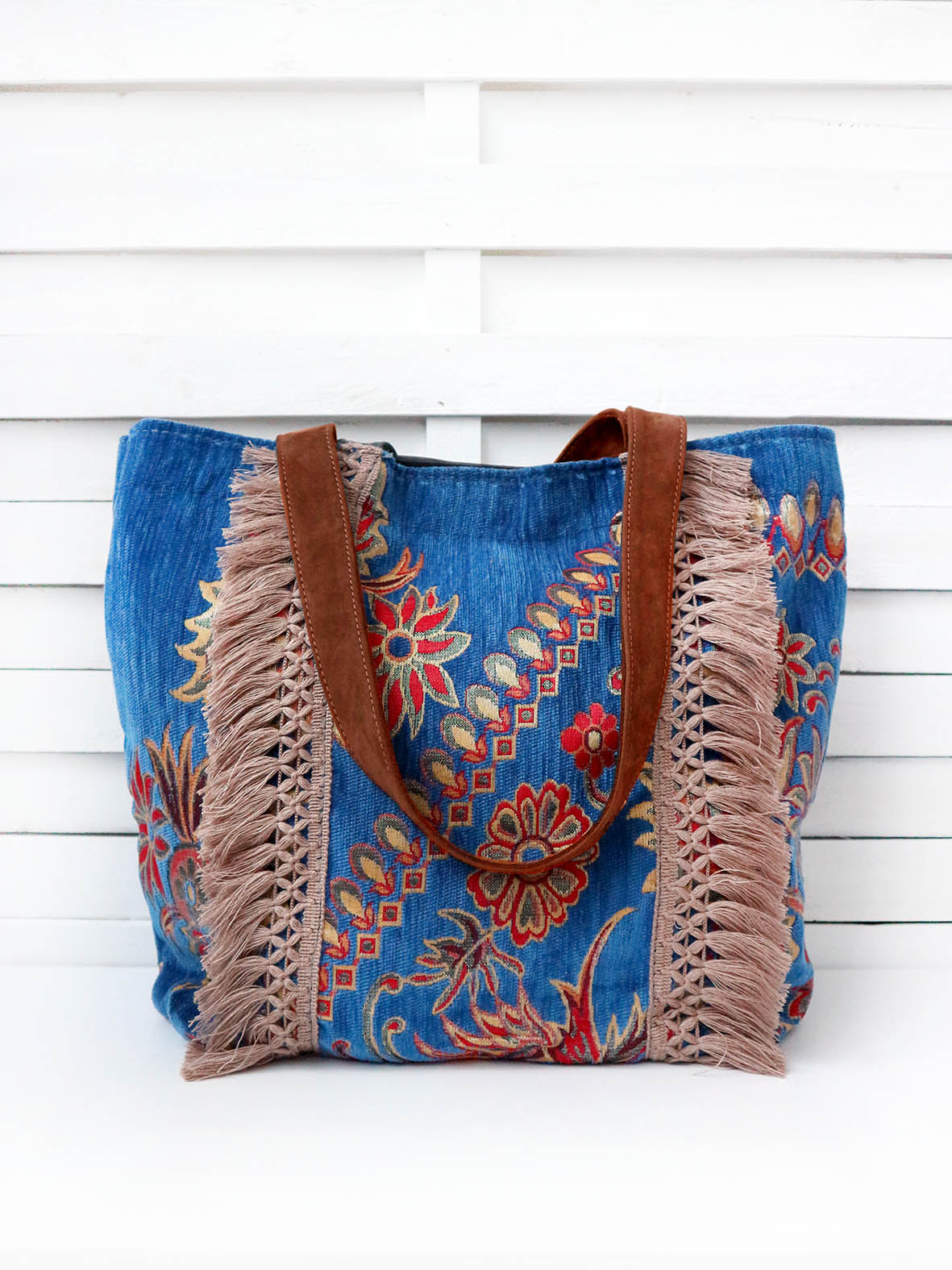 ORIENTAL shoulder bag