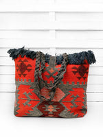 CAMPER shoulder bag