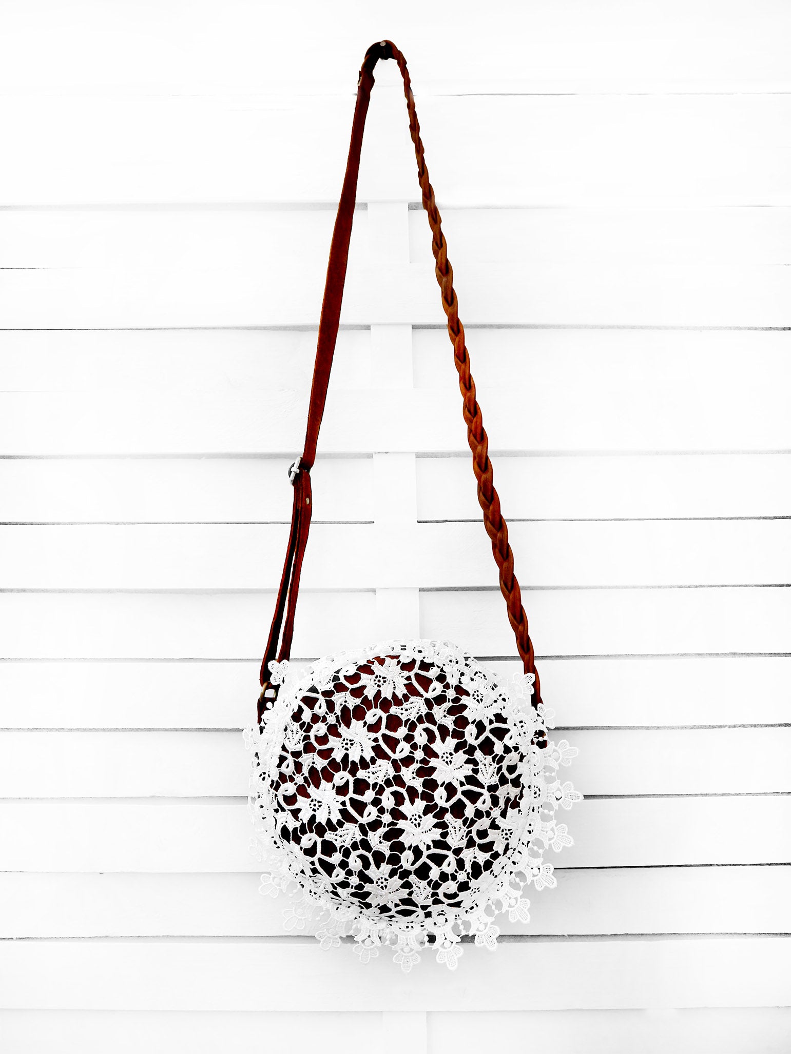 ROUNDIE LACE