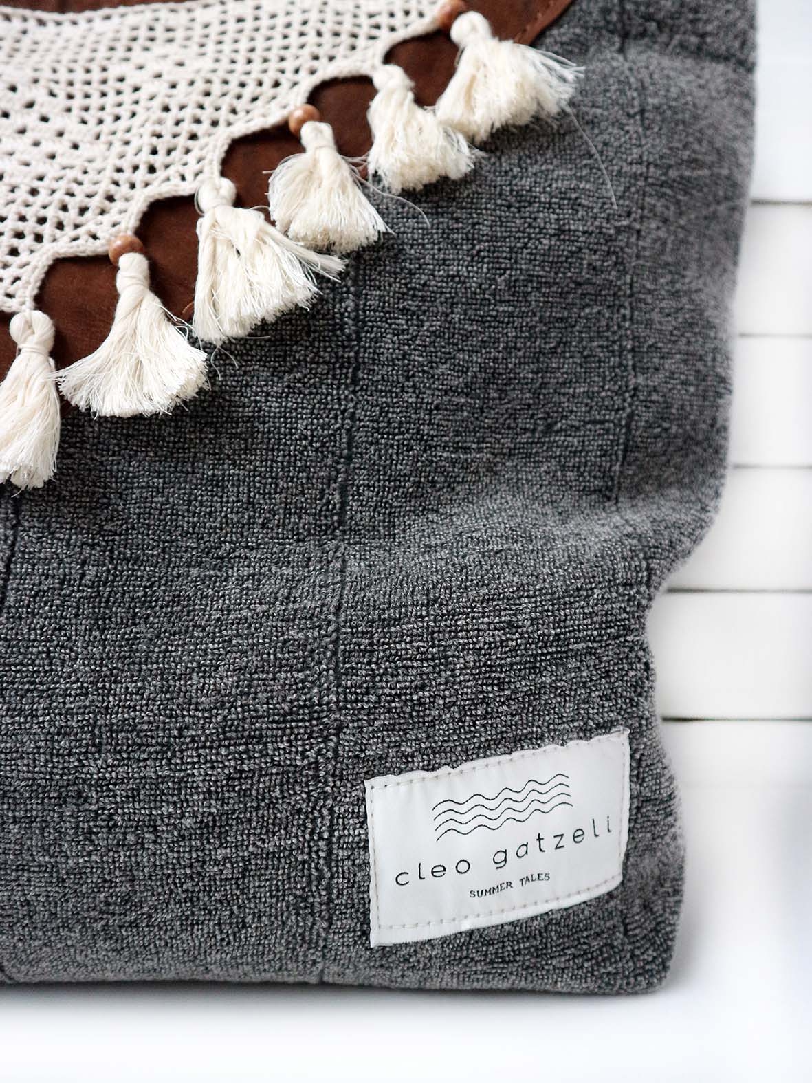 DOILY shoulder bag