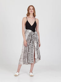 FRINGES WHITE pareo sarong
