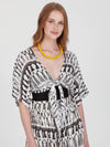 FRINGES WHITE tie front top