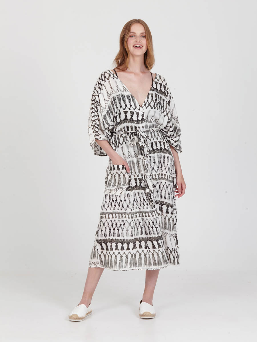 FRINGES WHITE loose shirt dress
