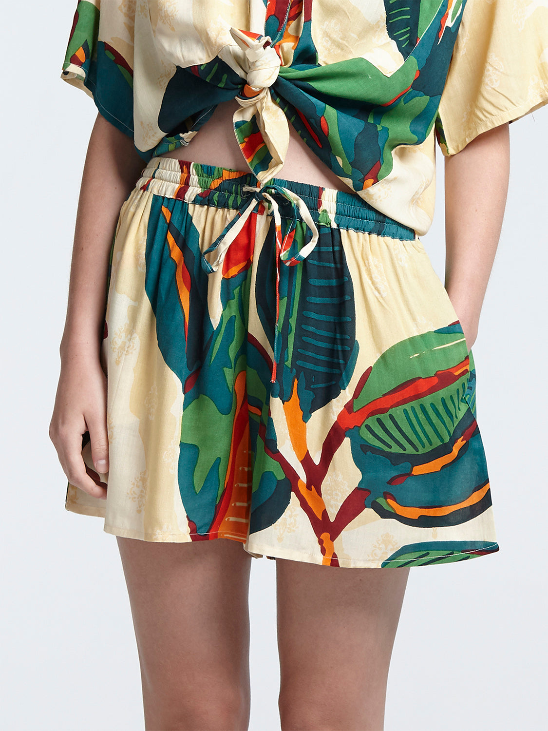 FICUS shorts